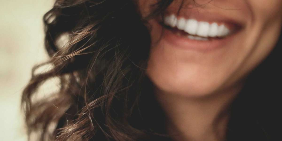 Bust 10 Common Myths About Teeth Whitening for a Radiant Smile