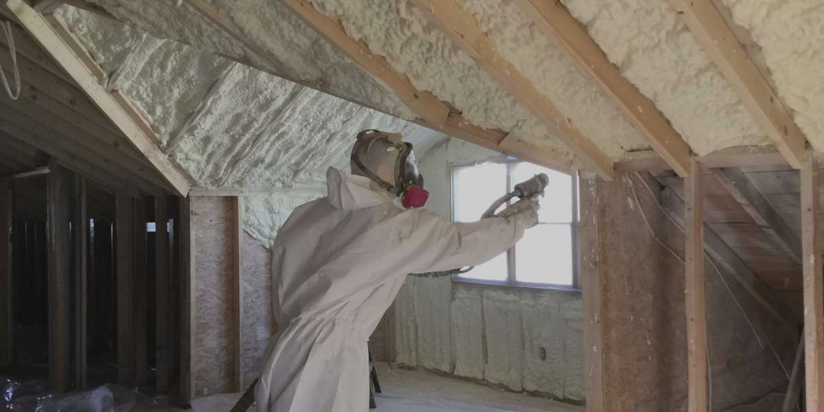 5 Benefits of Agricultural Spray Foam Insulation in Buildings